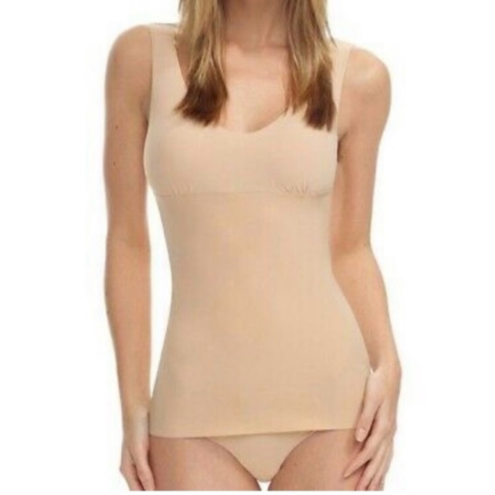 NWT Commando Control V-Tank True Nude Medium